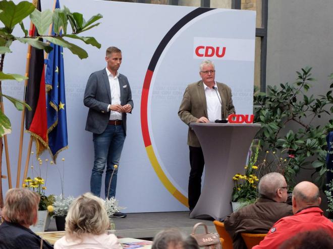 Bild zu 