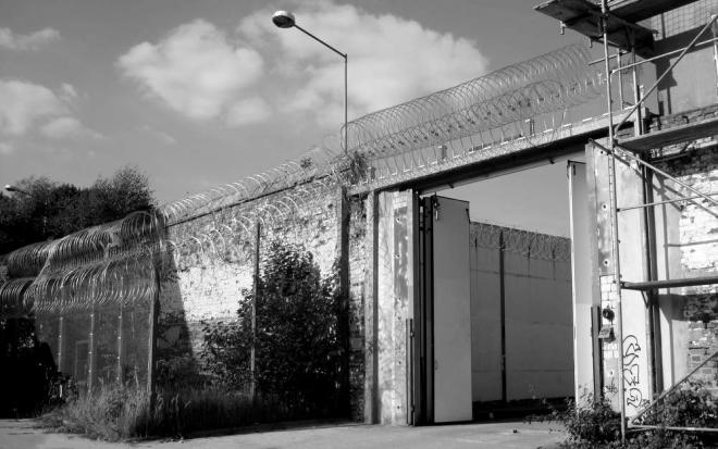Der Freikauf - Menschen gegen Devisen - Fakten, Bilder, Schicksale“, Buchvorstellung und Podiumsdiskussion in der Gedenkstätte Zuchthaus Cottbus Der Freikauf - Menschen gegen Devisen - Fakten, Bilder, Schicksale“, Buchvorstellung und Podiumsdiskussion in der Gedenkstätte Zuchthaus Cottbus