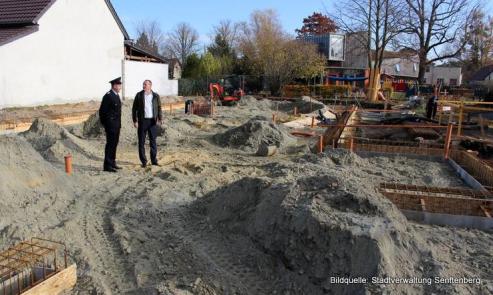 Bild zu  Neubau Feuerwehrgertehaus liegt im Plan