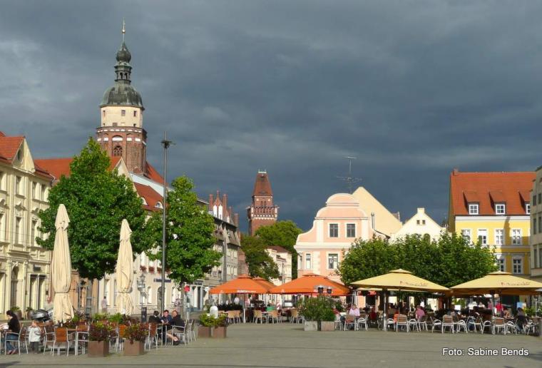 Ministerium kommt nach Cottbus Ministerium kommt nach Cottbus