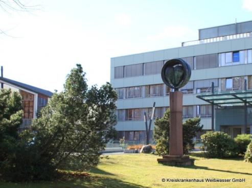 Bild zu "Tag der offenen Tr" im Krankenhaus mit Herz