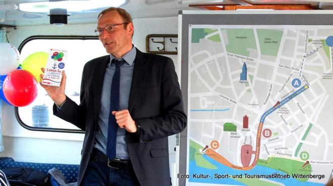 "Leinen los zum Landesfest!" "Leinen los zum Landesfest!"